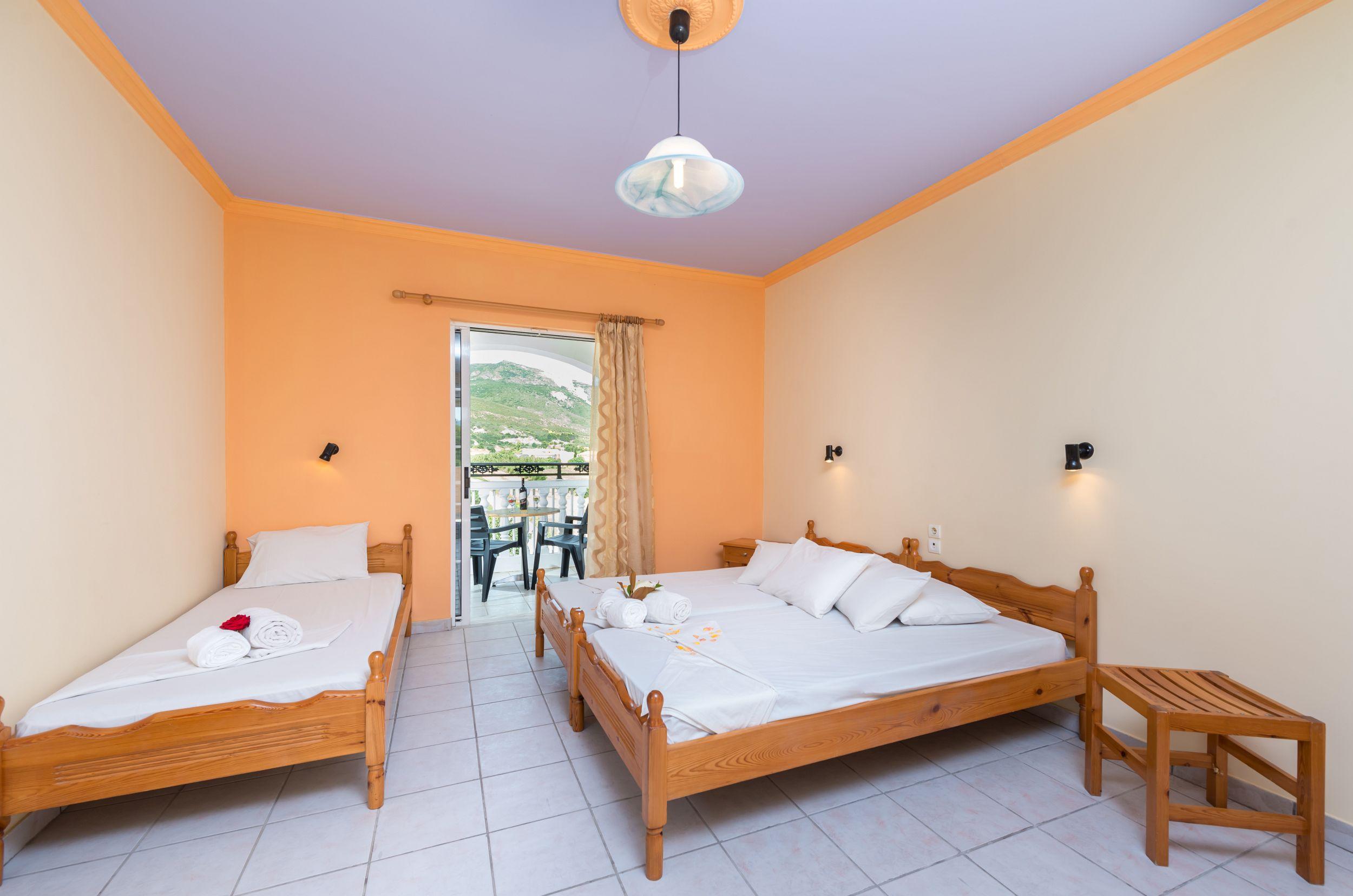 Athina Apartments Zakynthos Town Exterior photo
